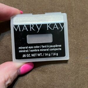 NWOT Mary Kay Mineral Eye Color-French Roast